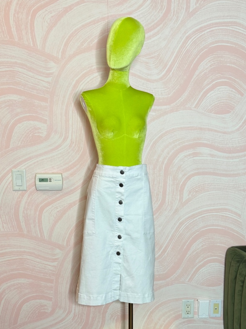 Plus-size White skirt